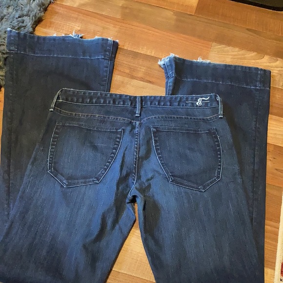 Earnest sewn flare bottom jeans size 28 - Picture 4 of 9